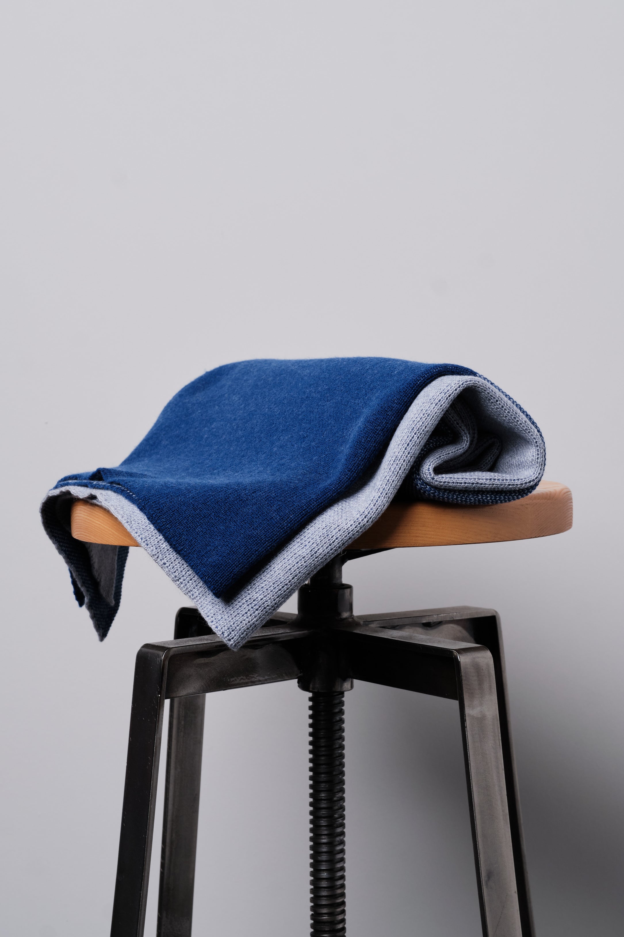 Merino Blue Travel Blanket - Dot&Tom.com